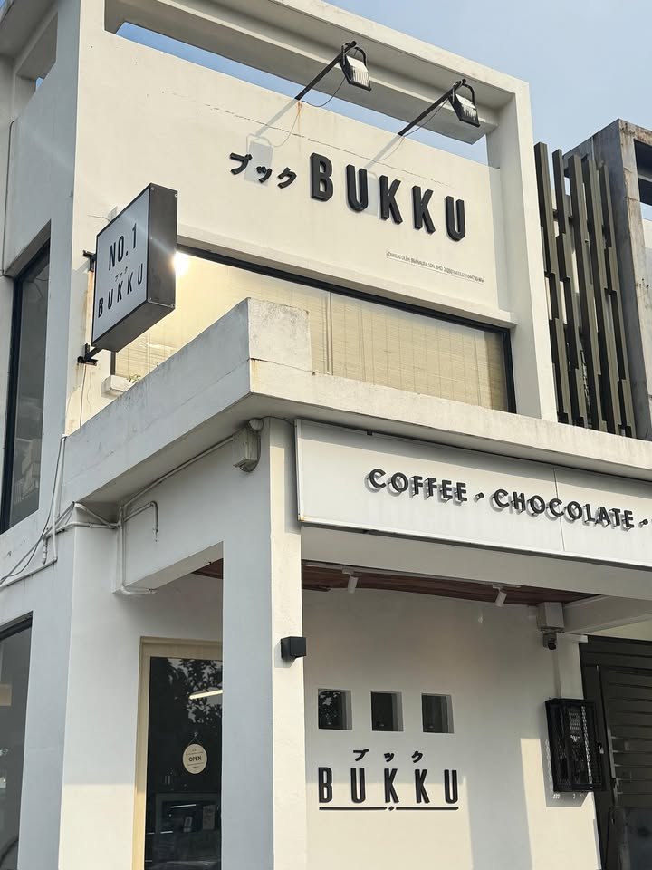 Bukku Cafe shopfront, Bandar Bukit Raja